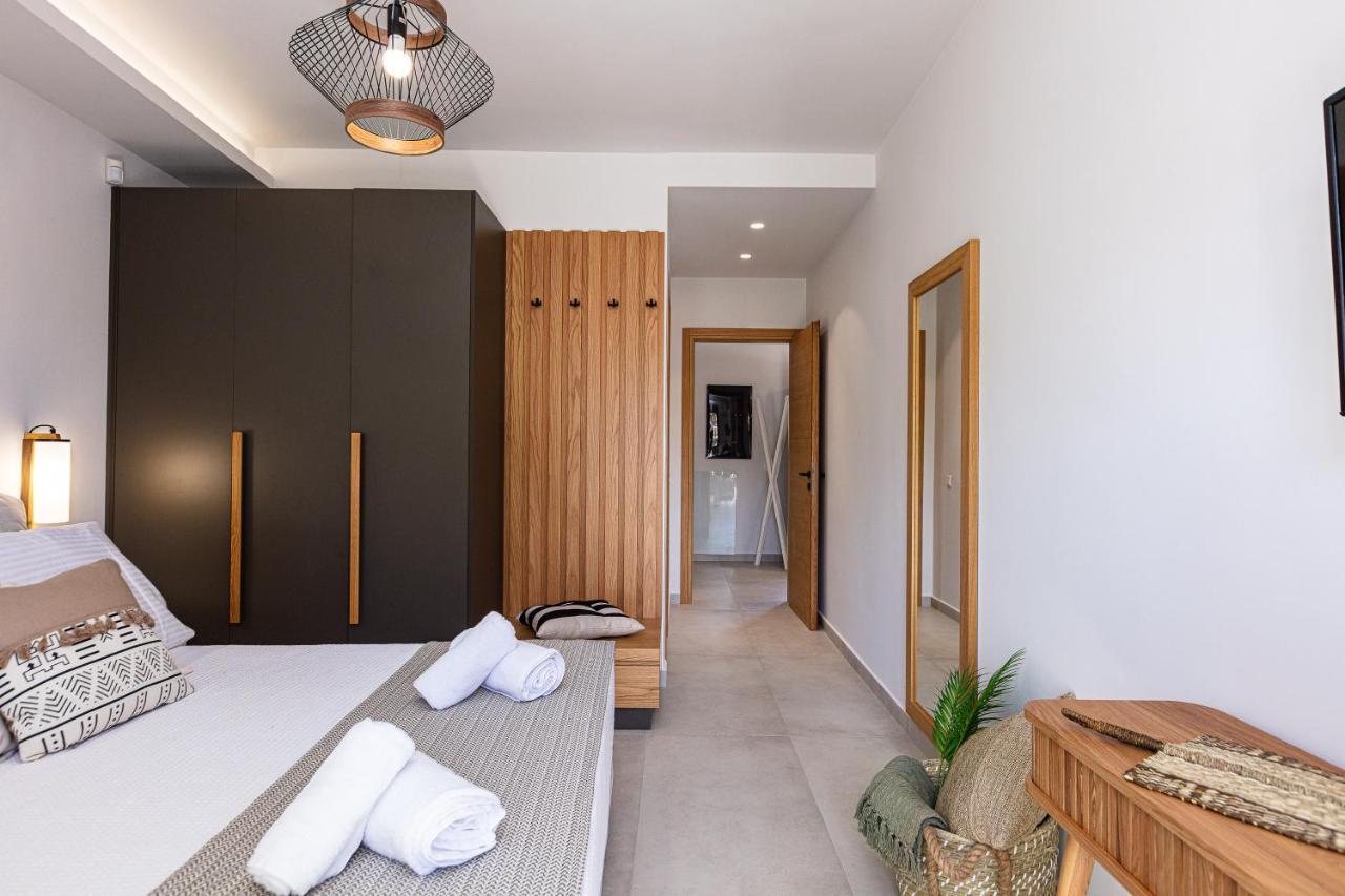 Lagoon Seabreeze Villa, Sumptuous Retreat, By Thinkvilla Panormos  Luaran gambar