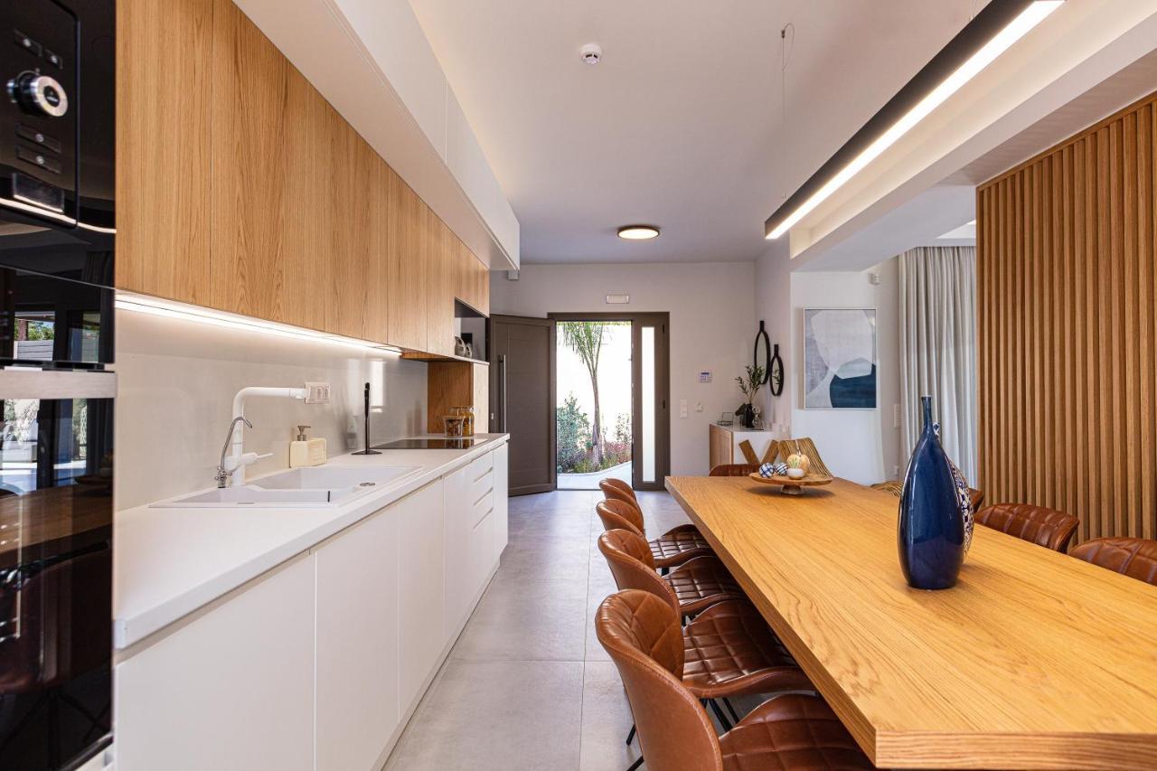 Lagoon Seabreeze Villa, Sumptuous Retreat, By Thinkvilla Panormos  Luaran gambar
