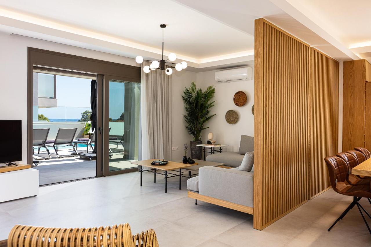 Lagoon Seabreeze Villa, Sumptuous Retreat, By Thinkvilla Panormos  Luaran gambar